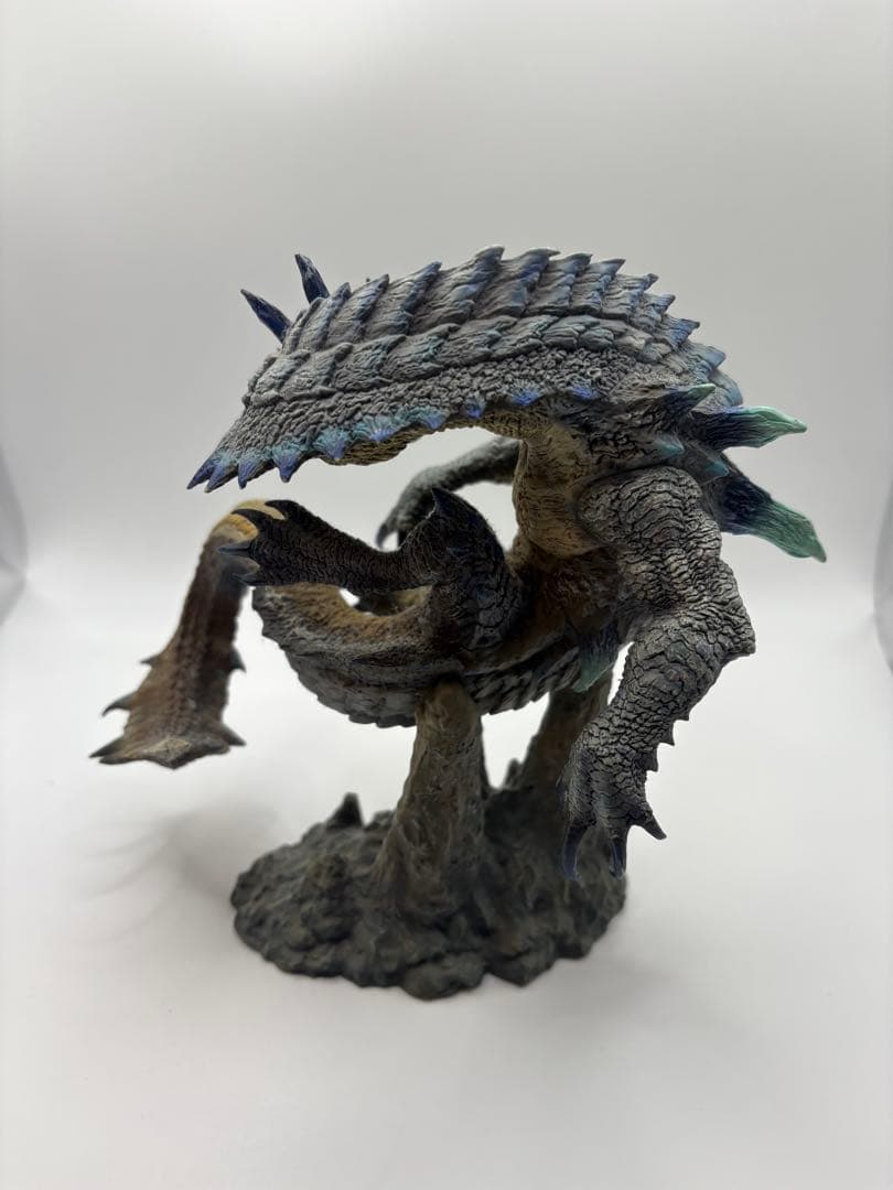 クリエイターズモデル モンスターハンター 白海竜 ラギアクルス亜種 フィギュア