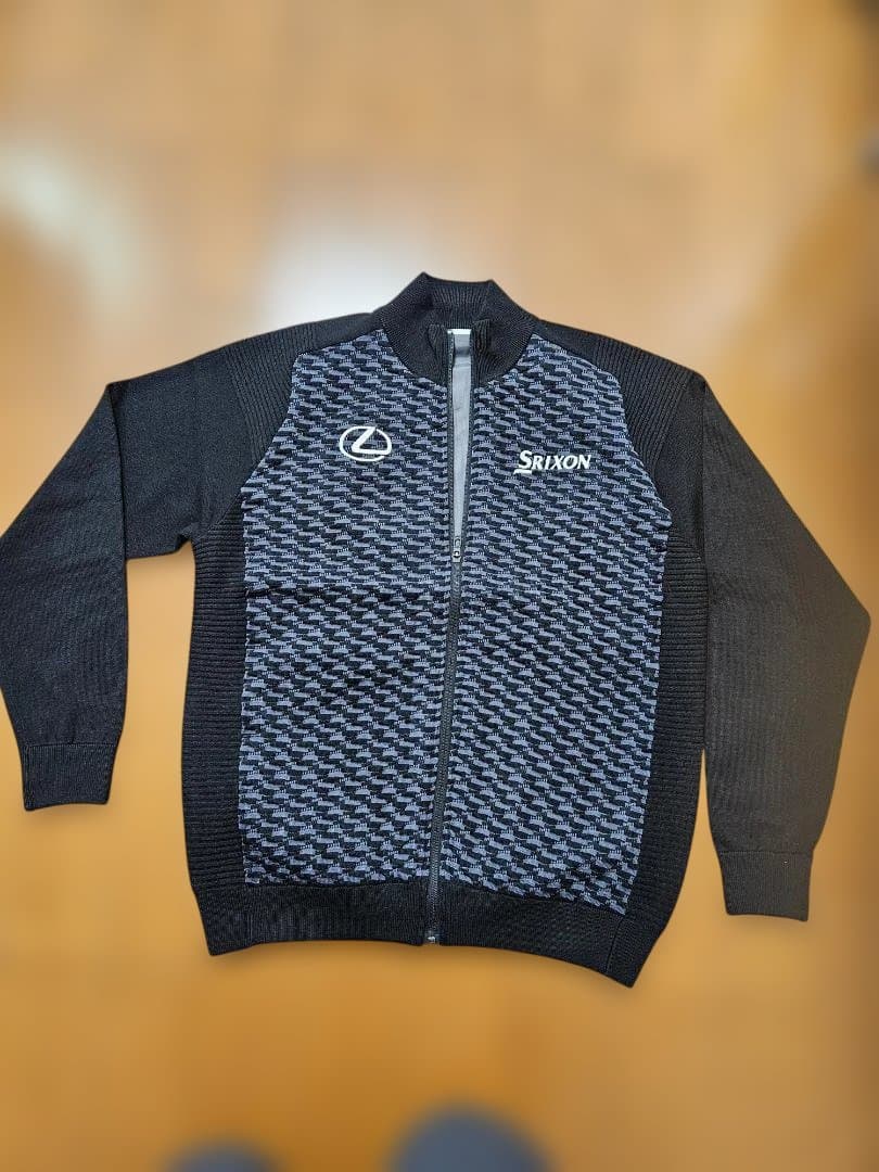 松山選手レプリカ　Srixon ジップアップセーター LL