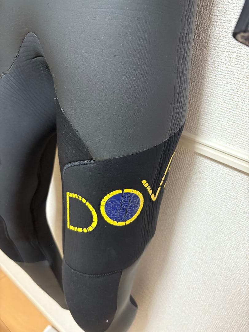 DOVE 冬用ウェットスーツ　ブラック
