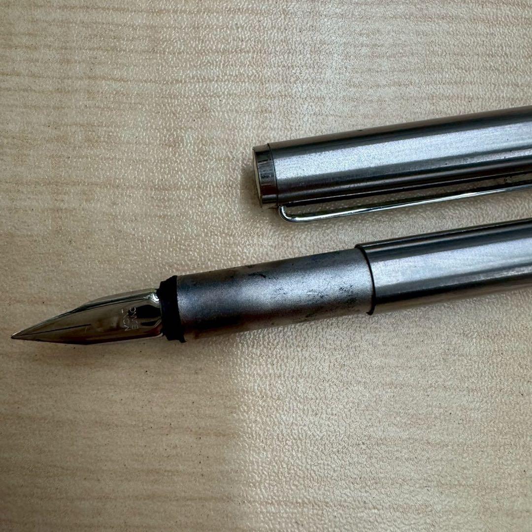 MONTBLANC 万年筆 金属製