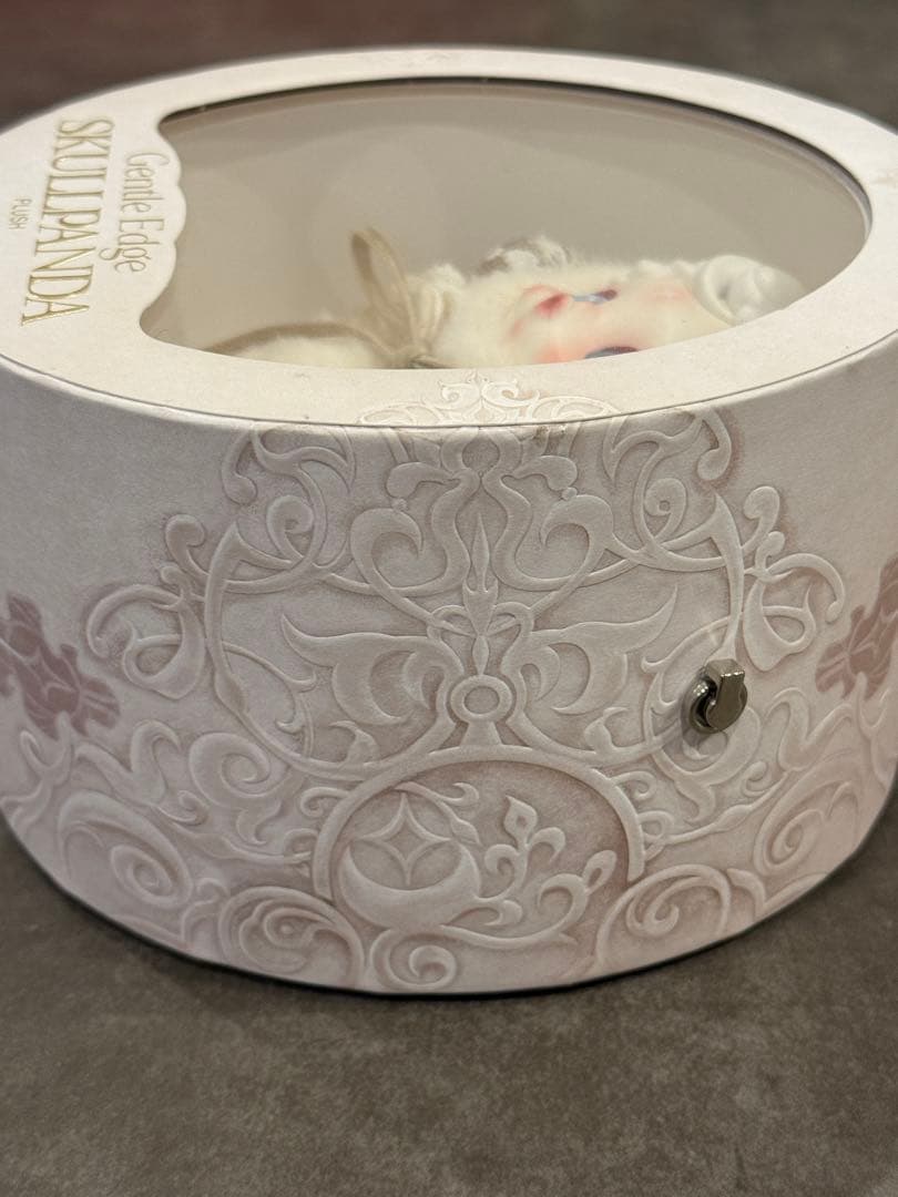 SKULLPANDA Gentle Edge ぬいぐるみ海外限定 POPMART