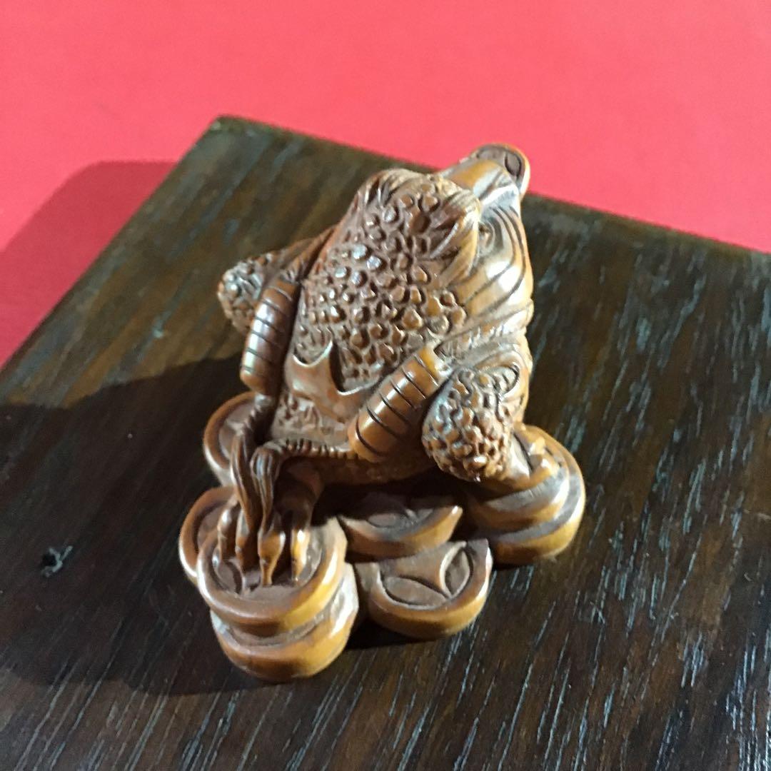 根付　「蝦蟇」　在銘　N8