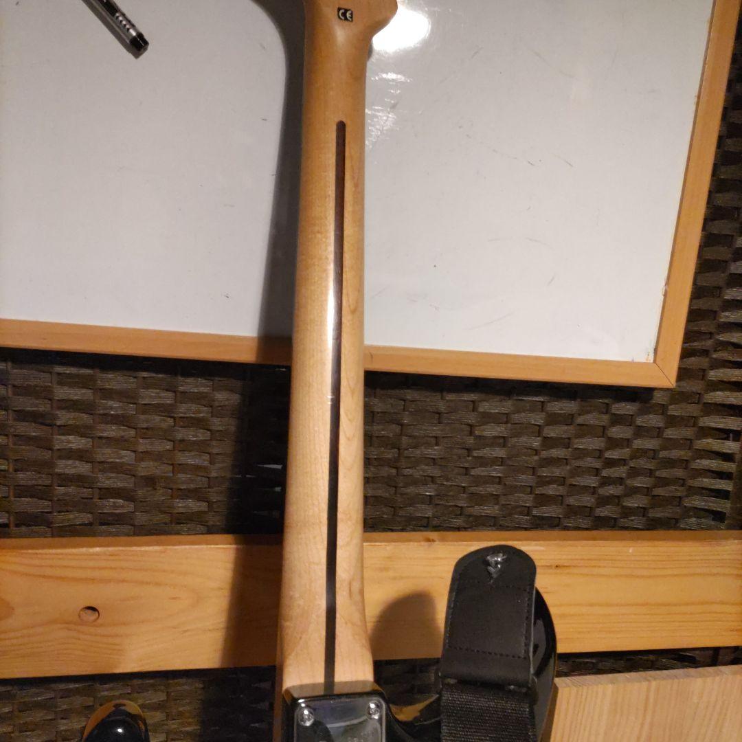 エレキギター　Squier　Fenderギグバッグ付