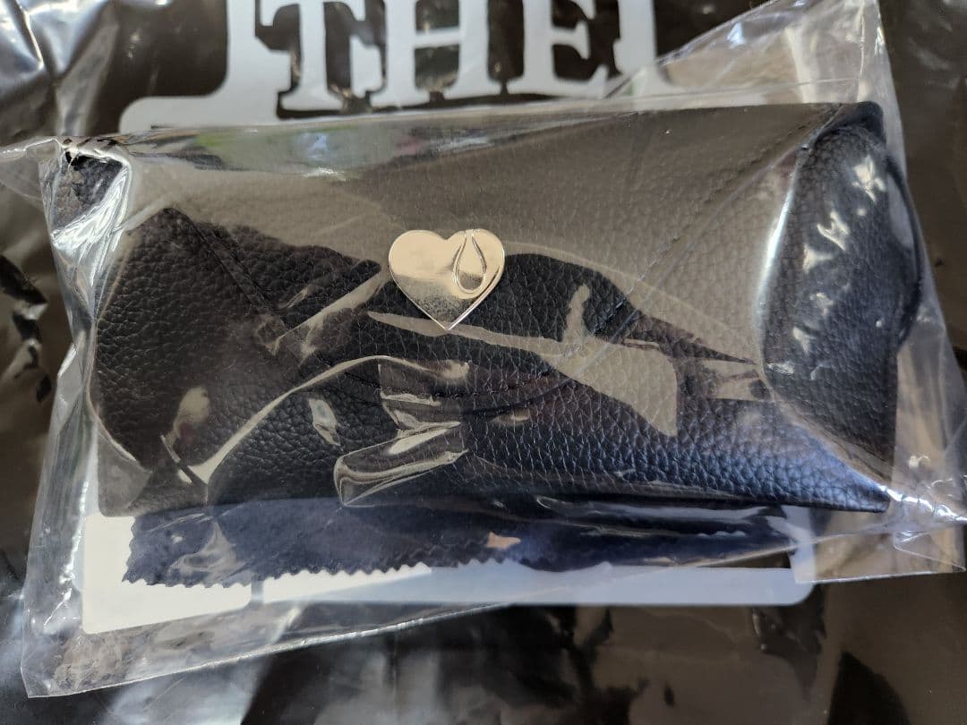 岩田剛典 godonlyknows popup 限定ハートロゴサングラス