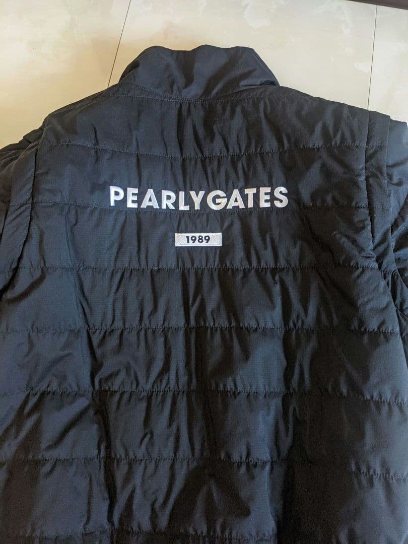 パーリーゲイツレディースブルゾン。