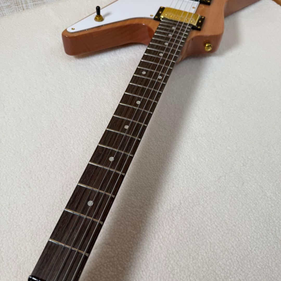 自作 変形ボディ　エレキギター EXPLORER TYPE NATURAL
