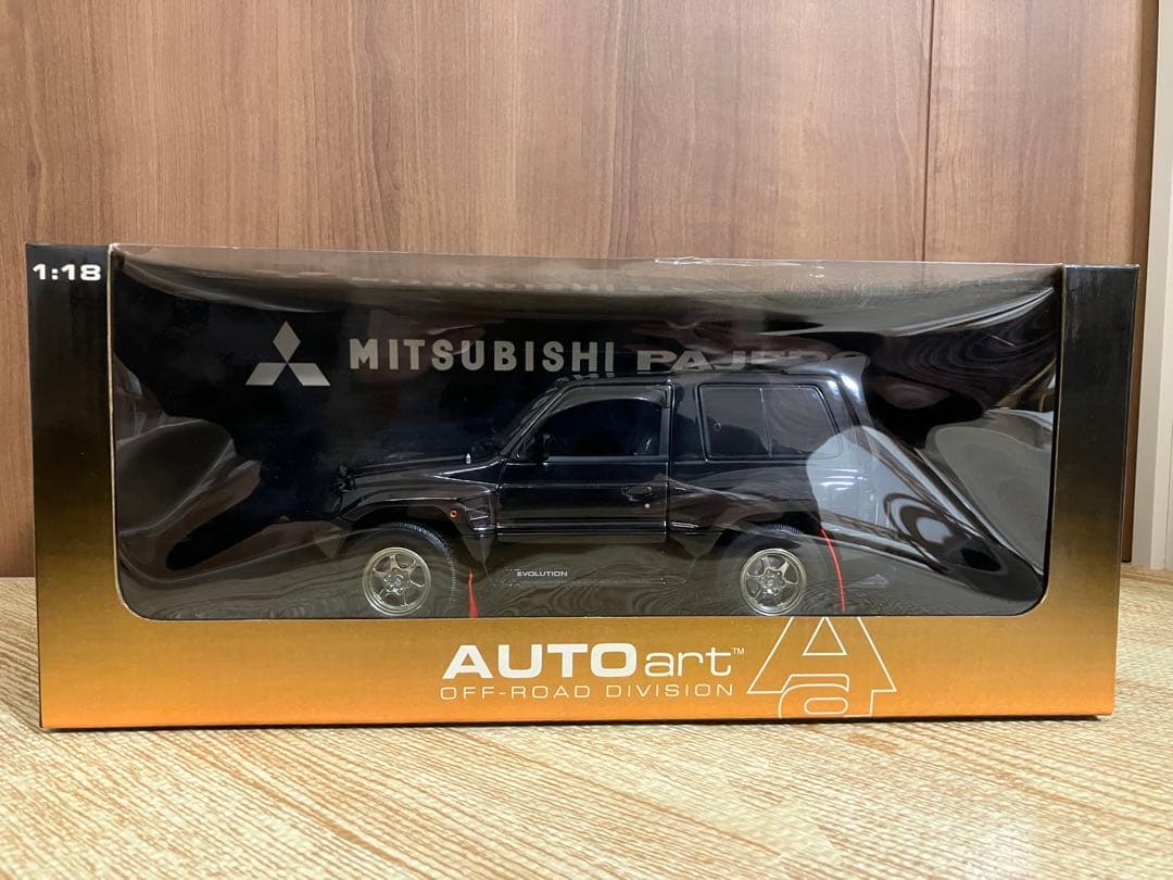 オートアート　1/18 MITSUBISHI パジェロ エヴォリューション
