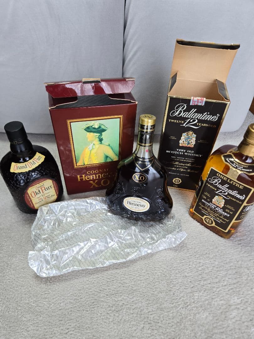 洋酒3本セット　Hennessy XO，バレンタイン12年，オールドパー　未開栓