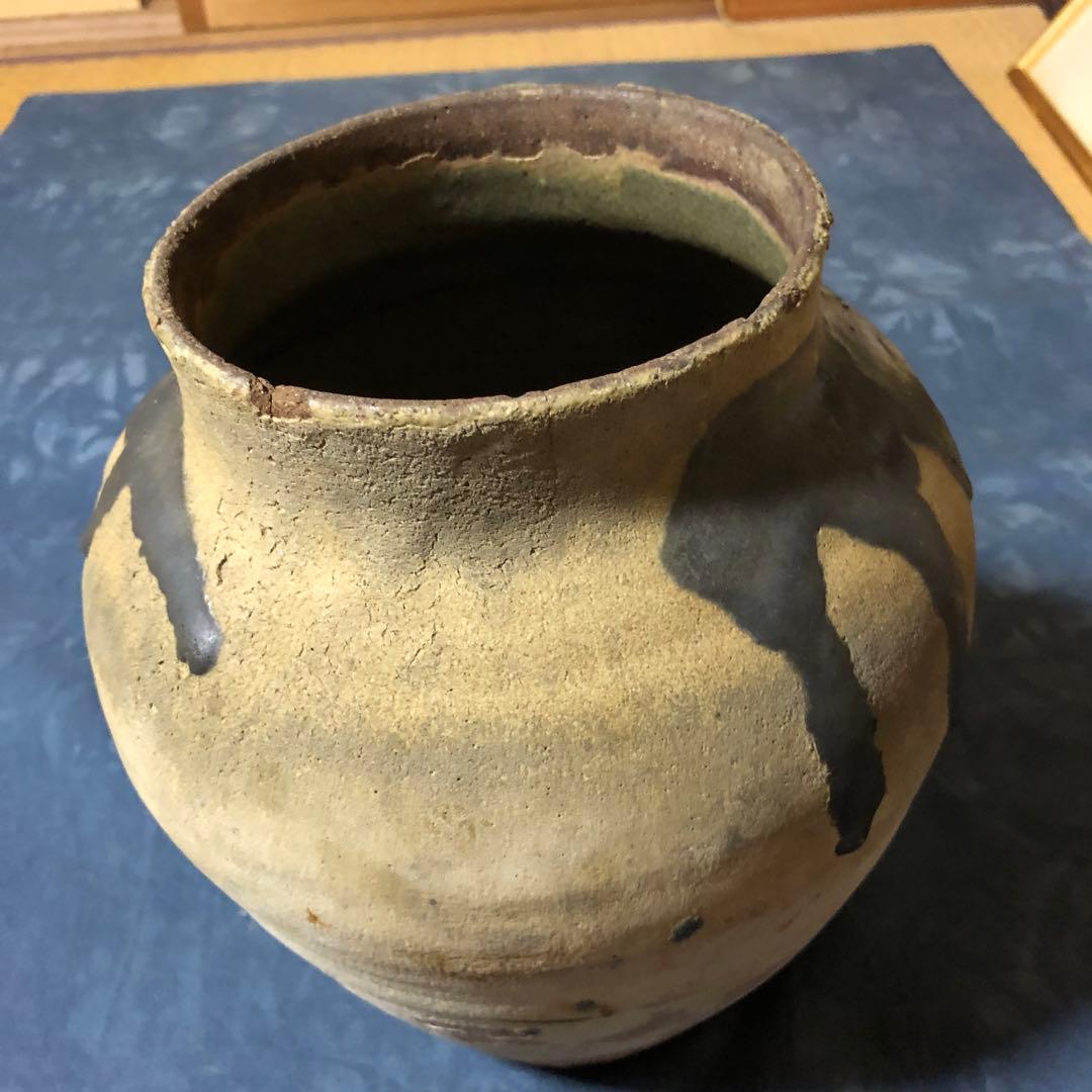 信楽之壺　模様あり