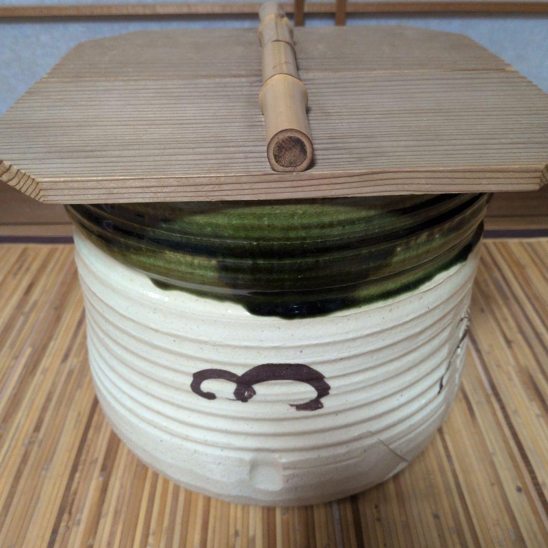 茶道具 蓋つき　水屋　水屋瓶　水がめ　織部　われ蓋つき　箱なし