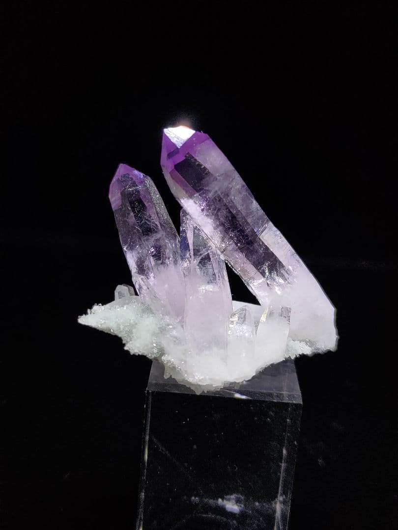 ベラクルスアメジスト 鉱石 鉱物 ミネラル 標本 原石 母岩付き ⑧