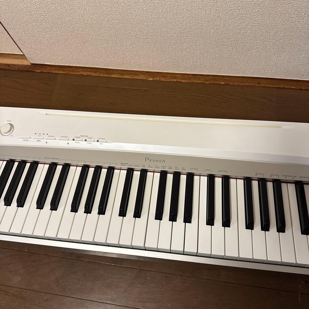 CASIO PX-130 PriviA 電子ピアノ ホワイト 88鍵盤