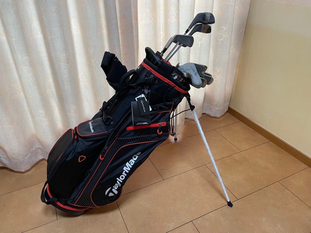 テーラーメイド　キャディバッグ　スタンド　12本セット＋7番　ゴルフセット