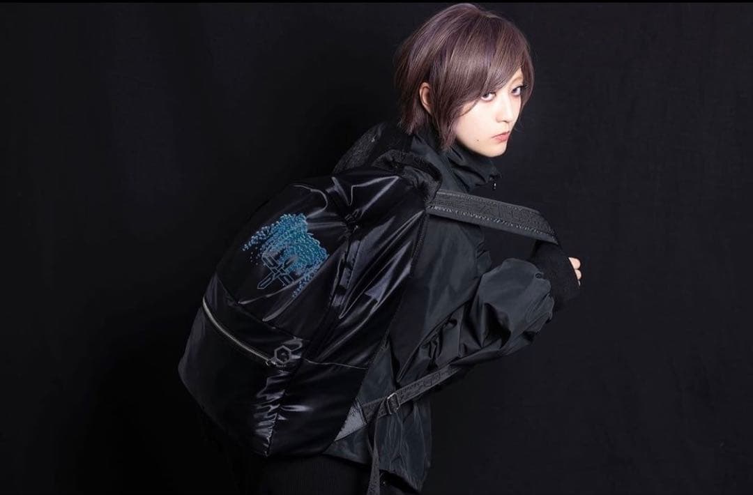 女王蜂　リュック　バックパック