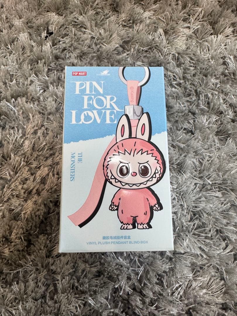 正規品　ラブブ PIN FOR LOVE【R】Labubuぬいぐるみ ペンダント