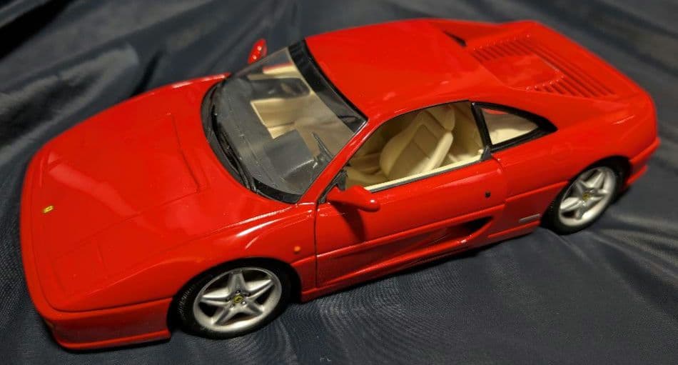 Ferrari F355 Berlinetta 1:18 ミニカー