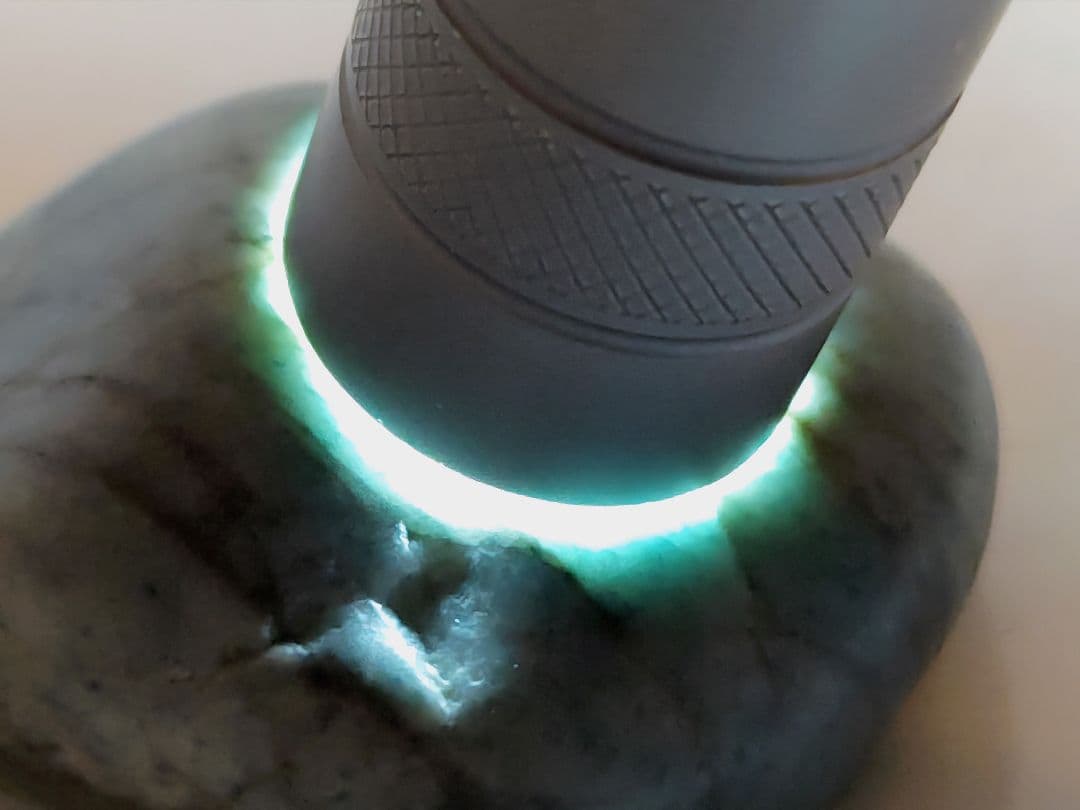 コン沢 71g 翡翠 ヒスイ 原石 鑑賞石 自然石 誕生石 鉱物 鉱石 水石