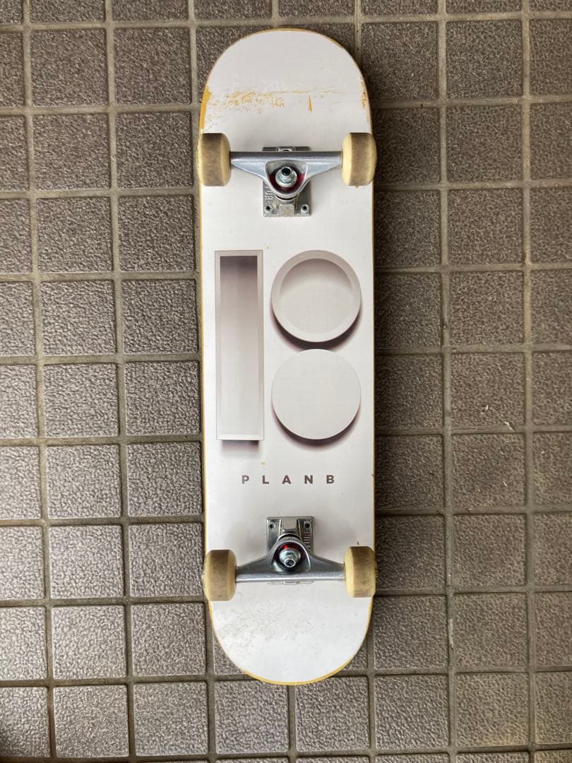 スケボーコンプリート　plan b