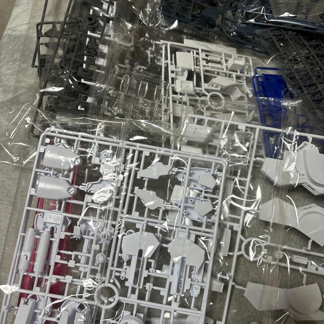 ガンプラ　MG 1/100 フルアーマーzzガンダム　一部組済み