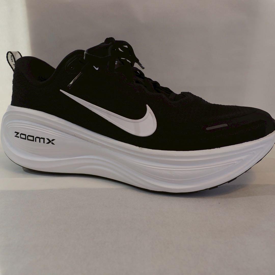 ナイキ　ボメロプラス 27.5cm