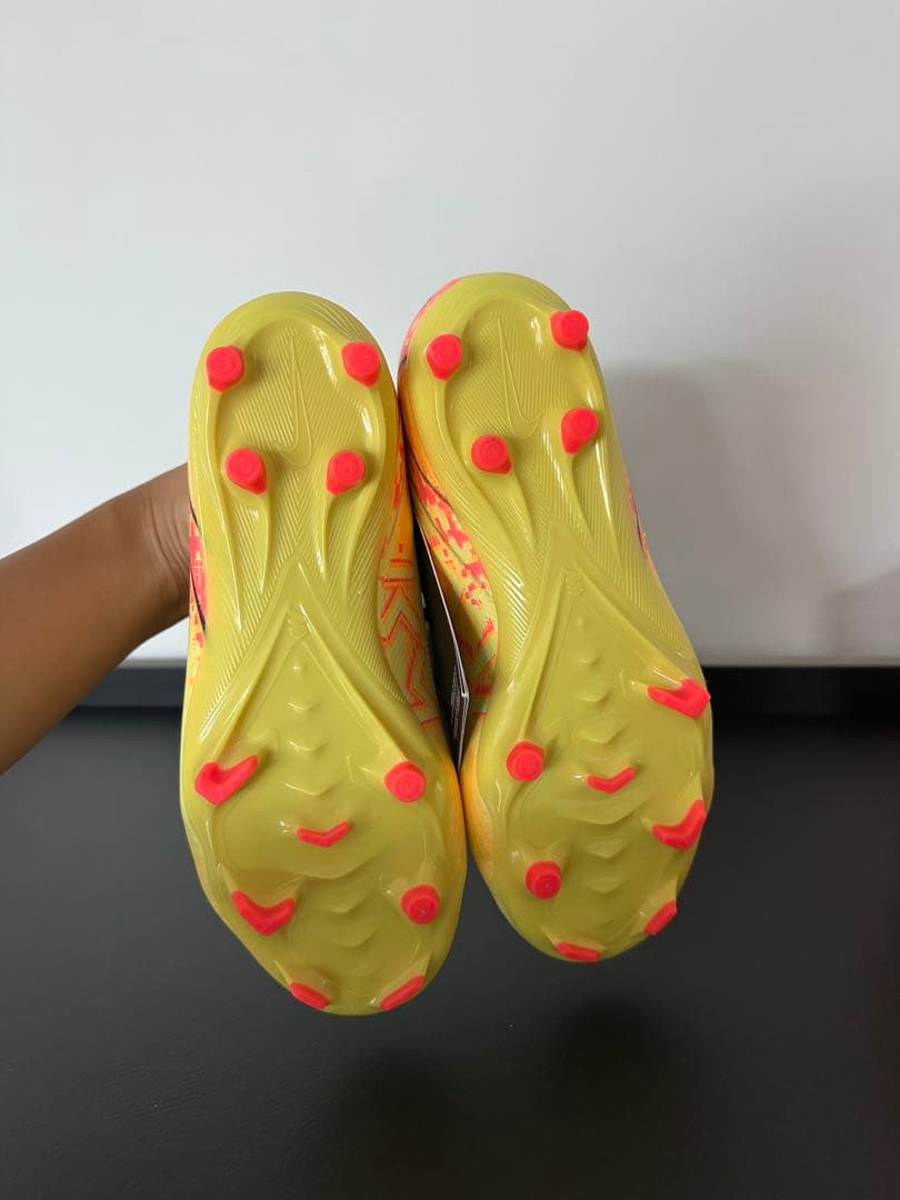 ナイキ ジュニア マーキュリアル ヴェイパー 16 アカデミー 22.5