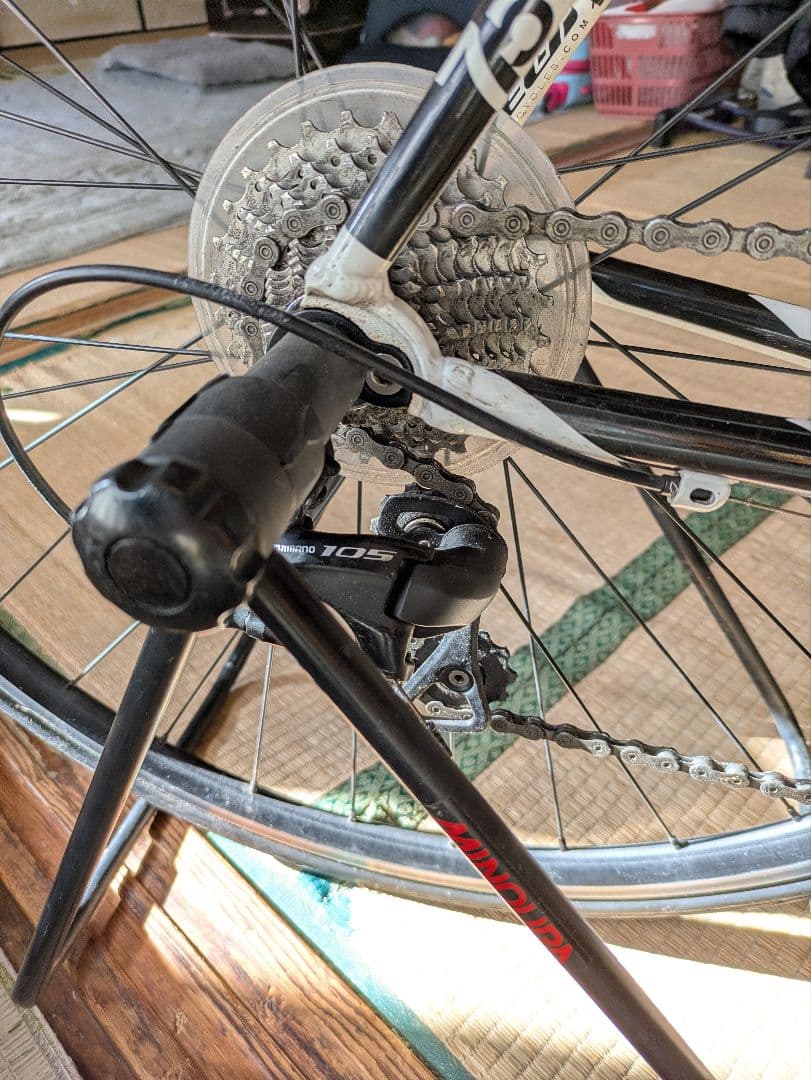 FELT F75ロードバイク 2016年式　スタンド付き