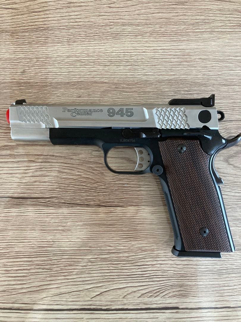 たかさん　美品　KSC M945 デュアルトーン　ガスガン