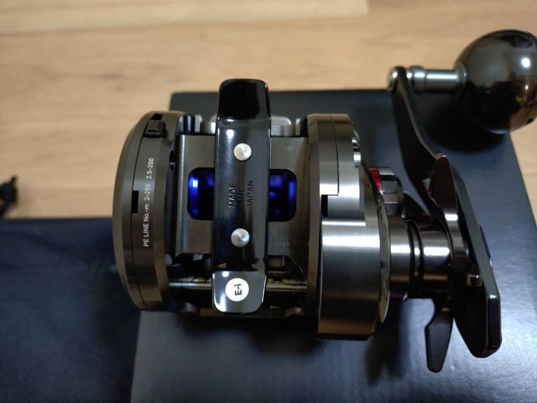 美品 SALTIGA BJ 200SH ベイトリール