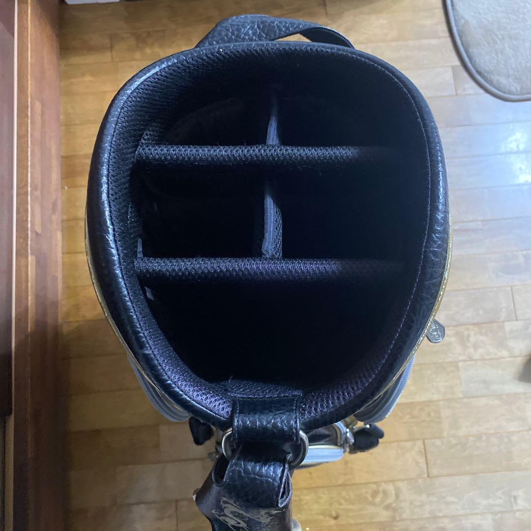 so-1ダンスウィズドラゴンキャディバッグ 黒/シルバー