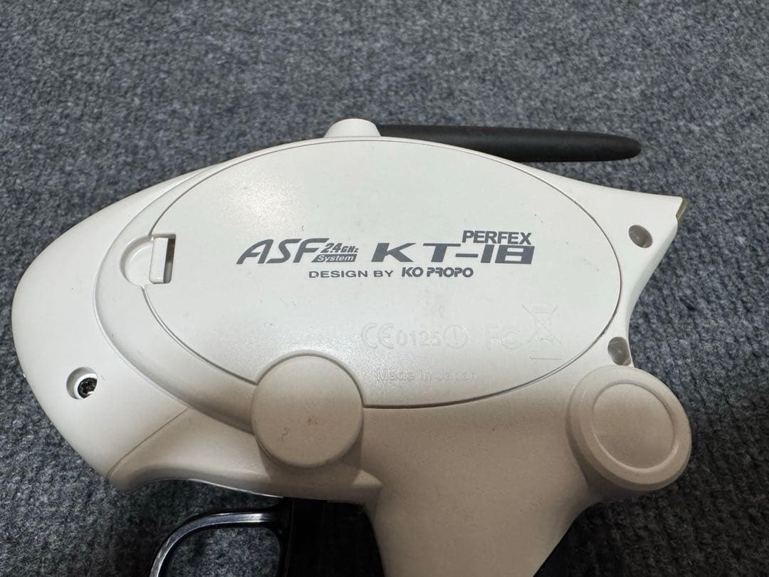 【希少】京商 ミニッツ用 KT-18 ホワイトボディ　換装済