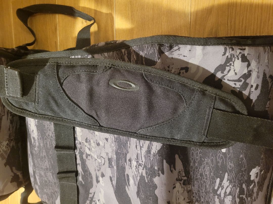 OAKLEY　スノーボードケース