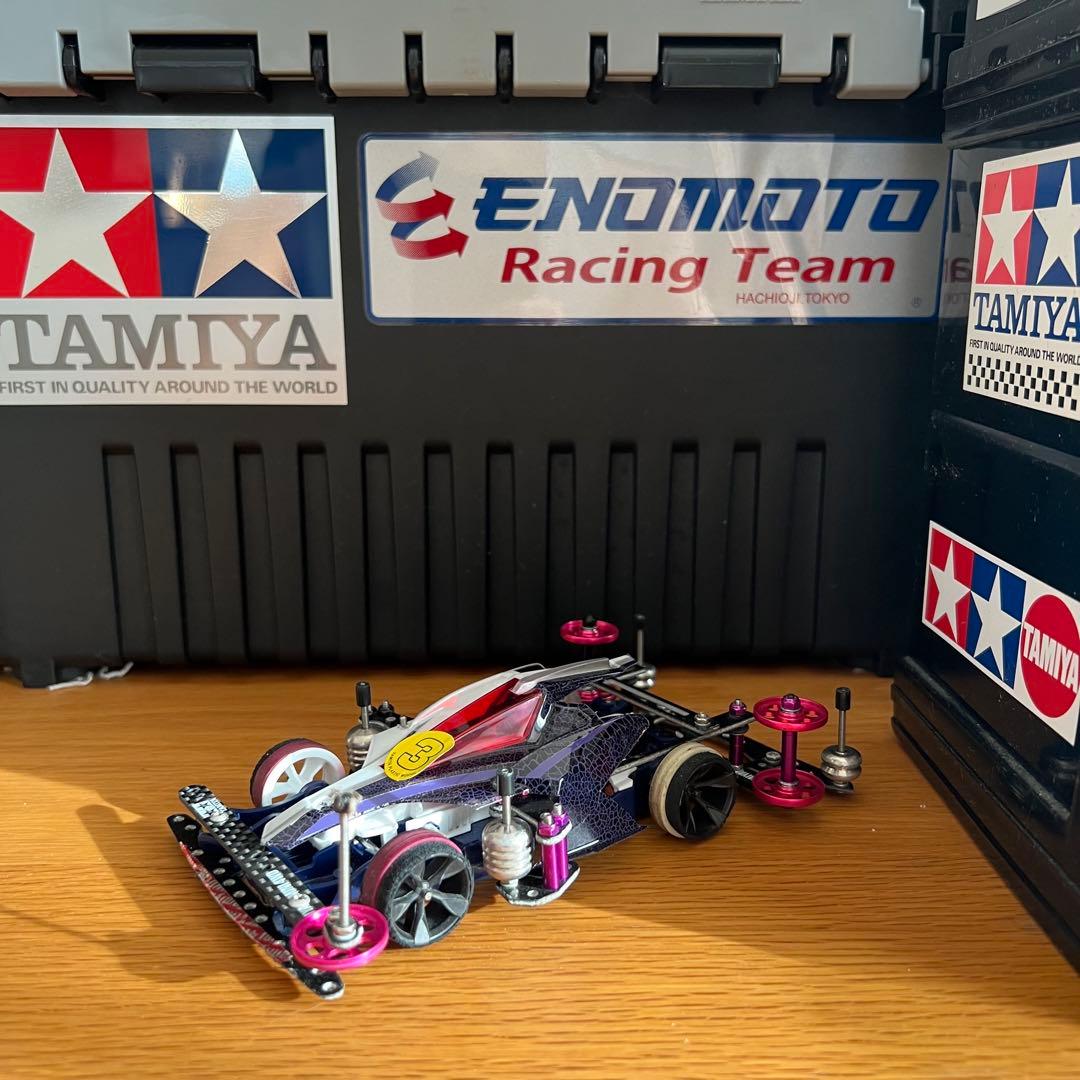 ■ ミニ四駆　完成品　加工　アバンテ　仮面ライダーダブル　ファング・ジョーカー風