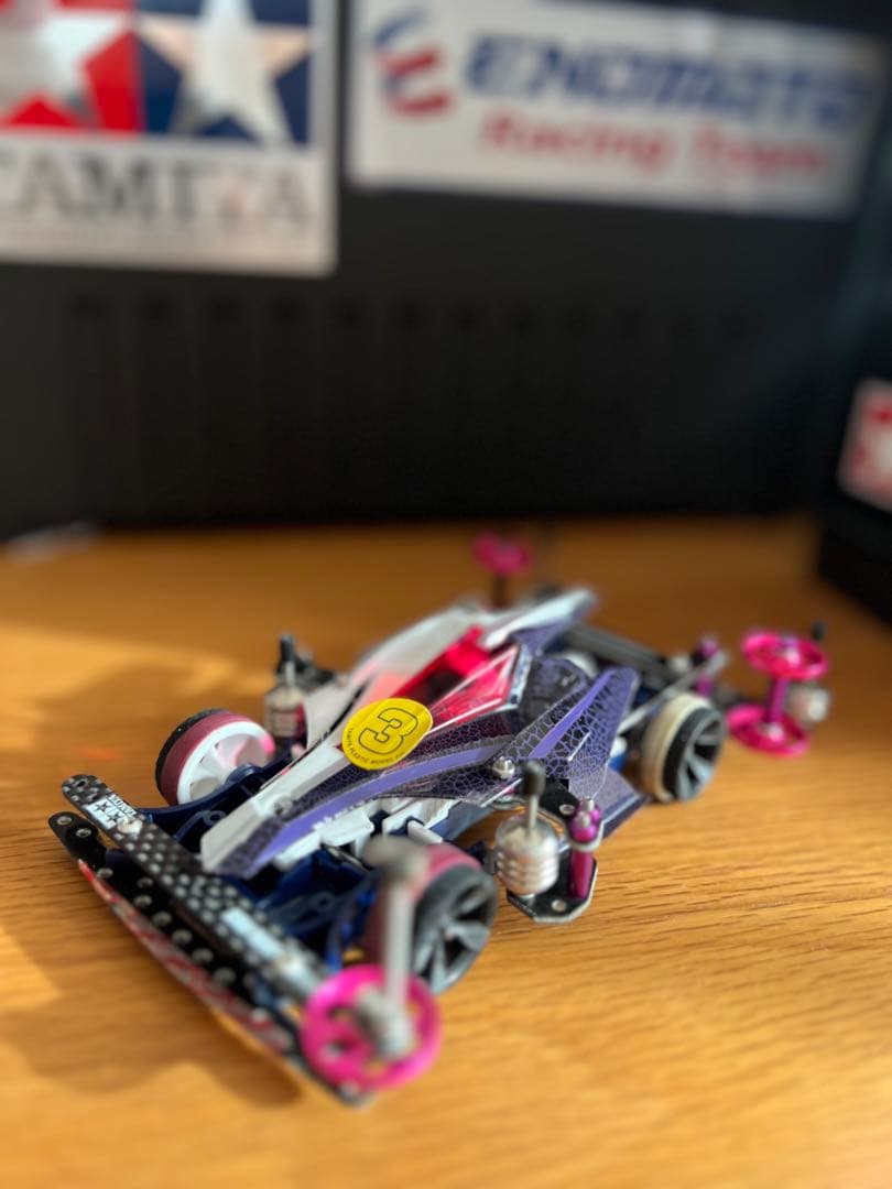 ■ ミニ四駆　完成品　加工　アバンテ　仮面ライダーダブル　ファング・ジョーカー風