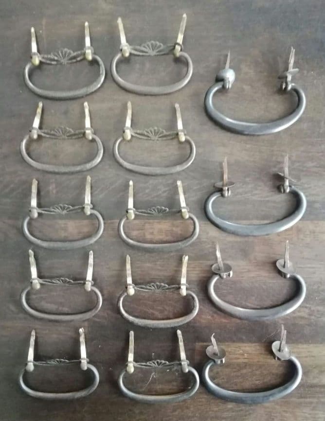 和箪笥桐だんすの取っ手　飾り金具　金属工芸　和骨董　アンティーク