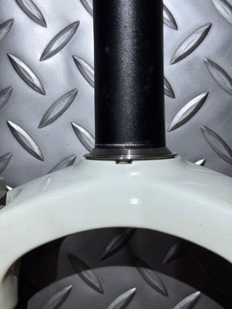 SR SUNTOUR EPCON サスペンション 26インチ クイックリリース式