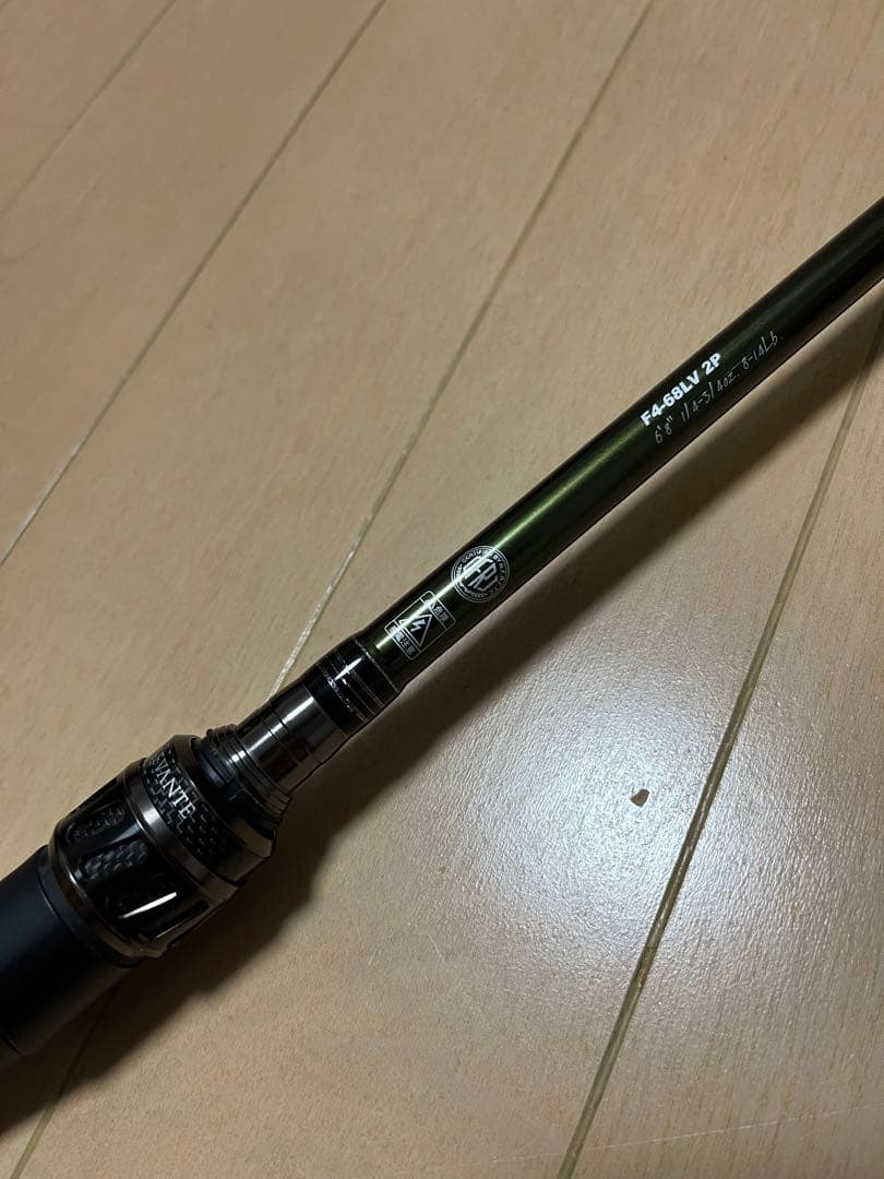 Megabass レヴァンテ　F4-68LV 2P
