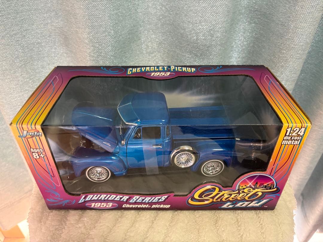 Jada Toys 1953 シボレー ピックアップトラック 青 ローライダー
