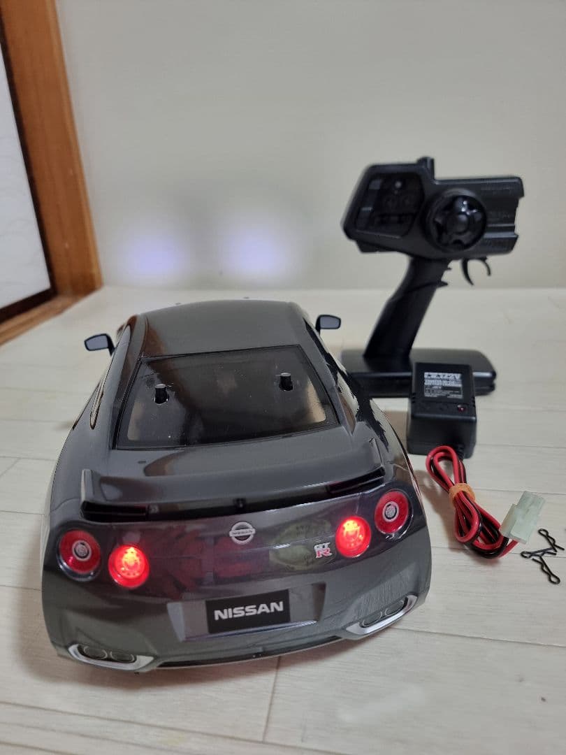 タミヤ TT02 GT-R R35 シャーシ（ライト付き）