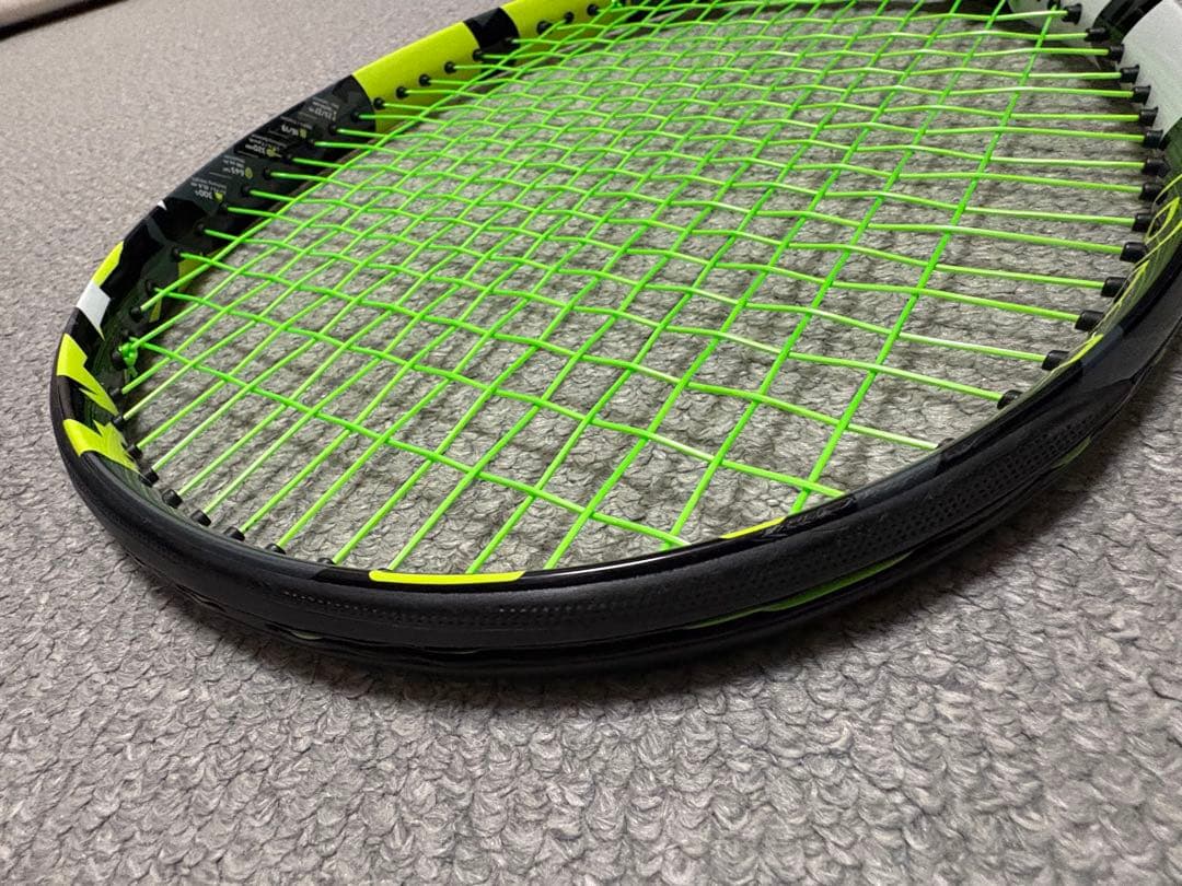 Babolat ピュアアエロ　テニストピア