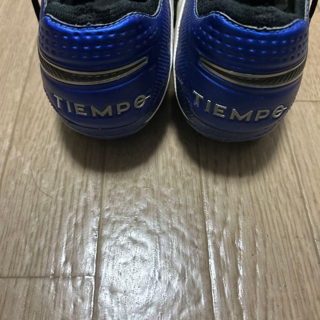 NIKEティエンポレジェンド8