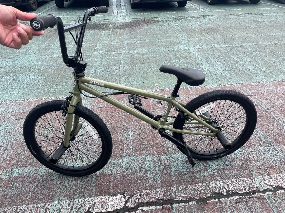 モーテルワークス20インチ BMX 引き取り希望