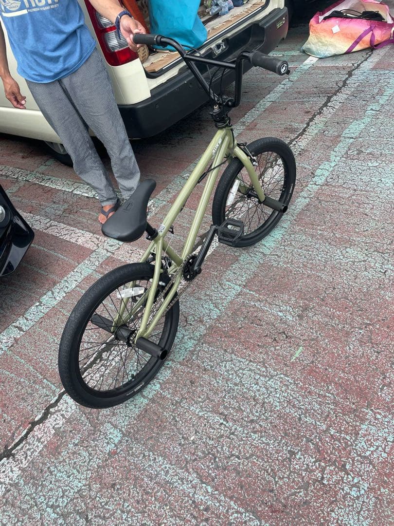 モーテルワークス20インチ BMX 引き取り希望