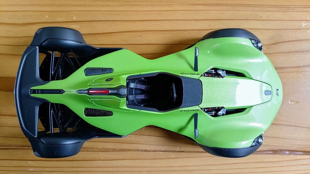 1/18　ミニカー　オートアート　BAC　MONO　AUTOart　ロータス