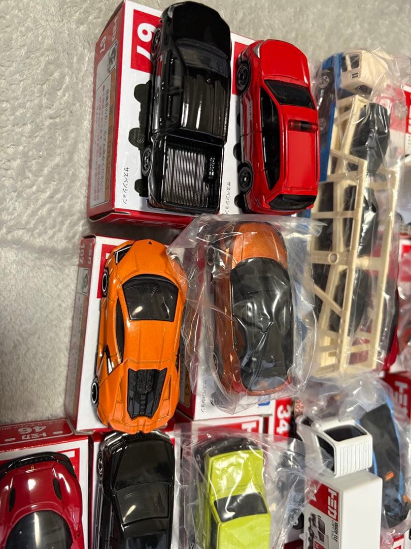 トミカ　42台　まとめ売り