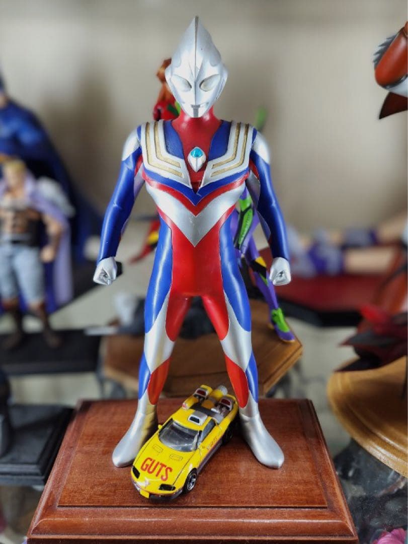 ワンフェス限定ウルトラマンティガレジン22cmプロ完成品シャーロックリペイント付