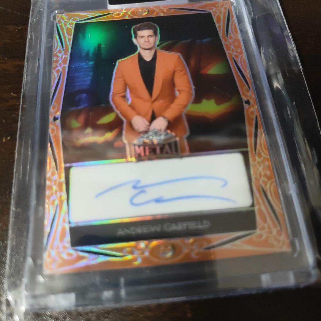 leaf l halloween アンドリューガーフィールド　サイン