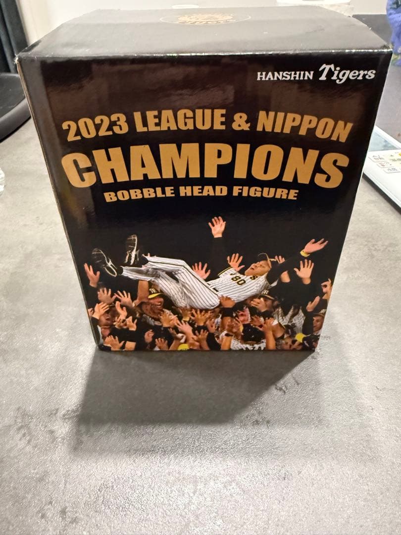 岡田彰布ボブルヘッドフィギュア