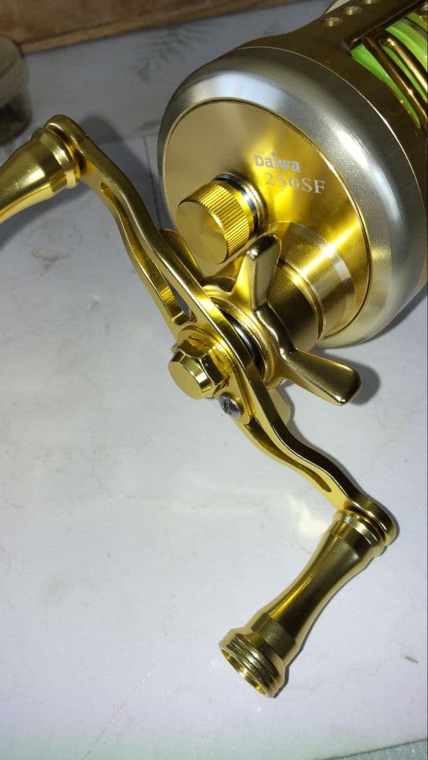 ヒラマサさん専用イワ ミリオネア 250sf 中古品 断捨離 ハンドルカスタム