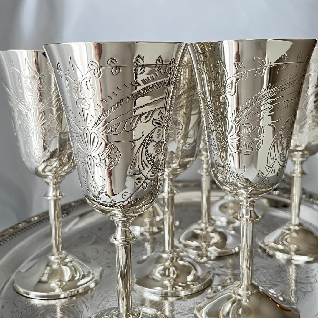 【英国】ワインゴブレット 8個組 【シルバープレート】華麗！！