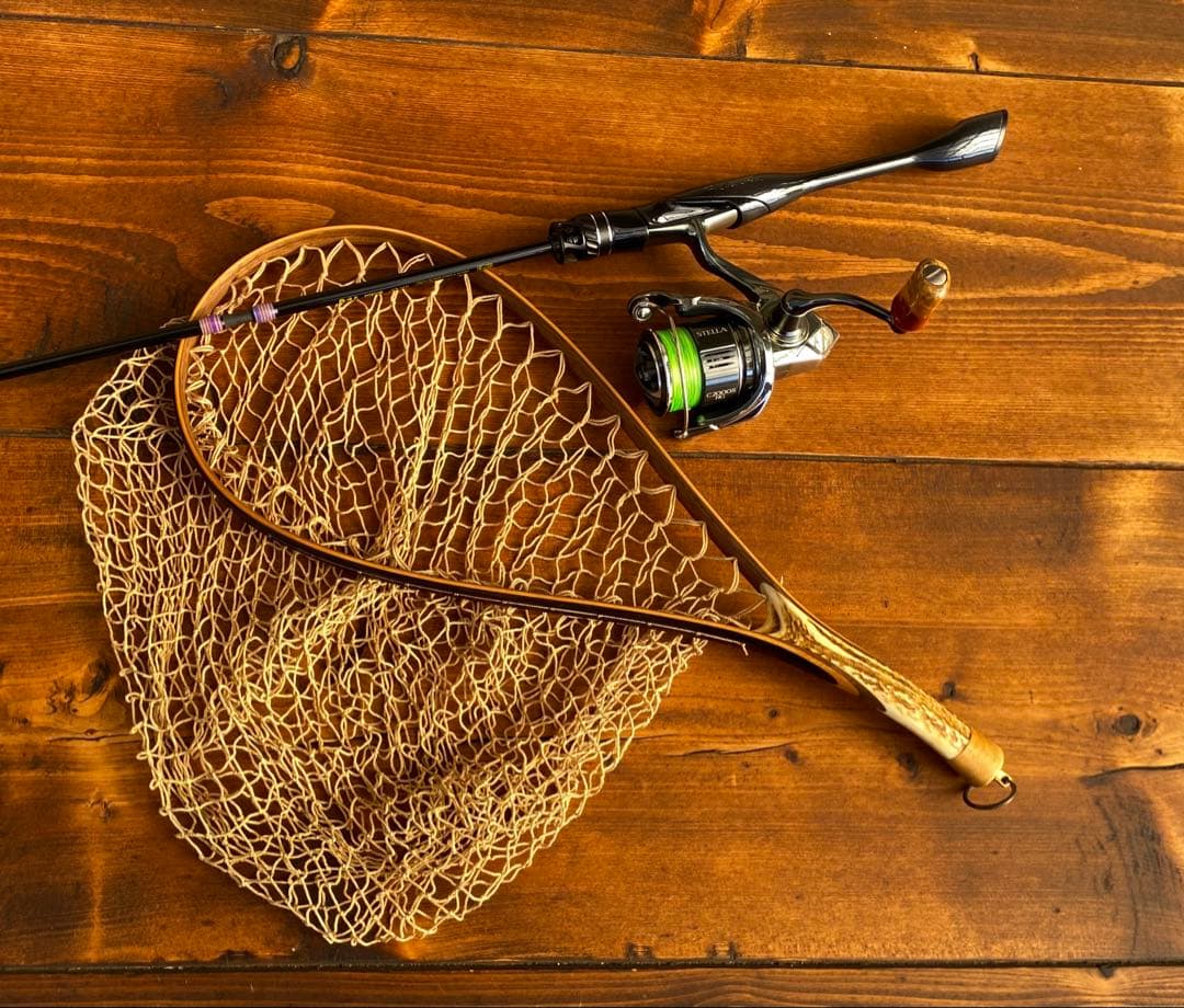 新品未使用　超軽量　カーボンロッド　トラウトロッド　スピニングロッド　アジング